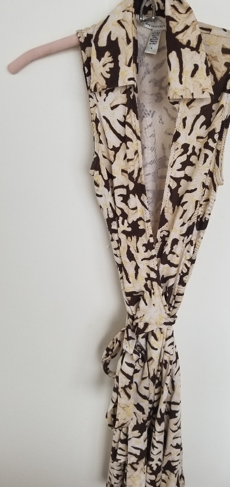 DV 100% silk coral printed sleeveless wrap dress